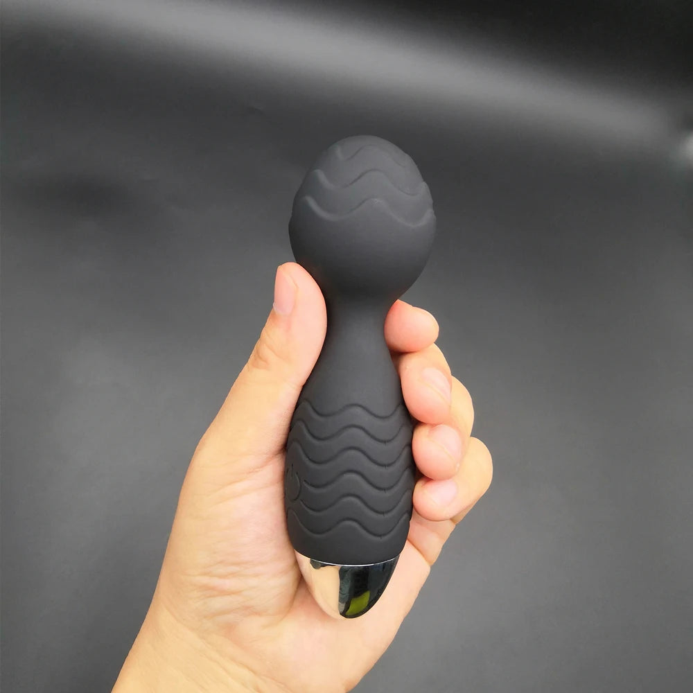 20 Pulsating Patterns and 8 Fierce Speeds Rechargeable Silicone Vibrator Sex Toy Wand Massager Clitoris Stimulator Vibrators